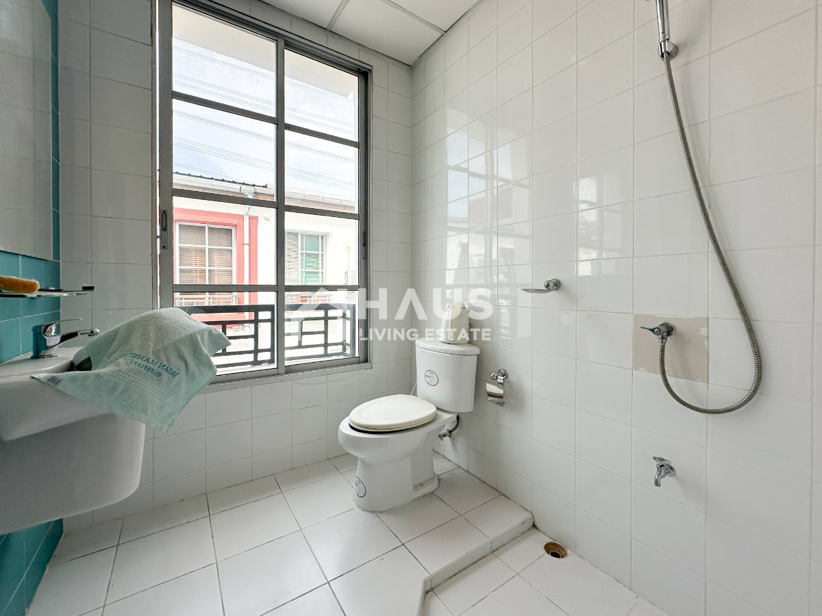 picture Baan Klang Mueang The Paris Ratchavipha / 3 Bedrooms #TPCC071 - 14/17