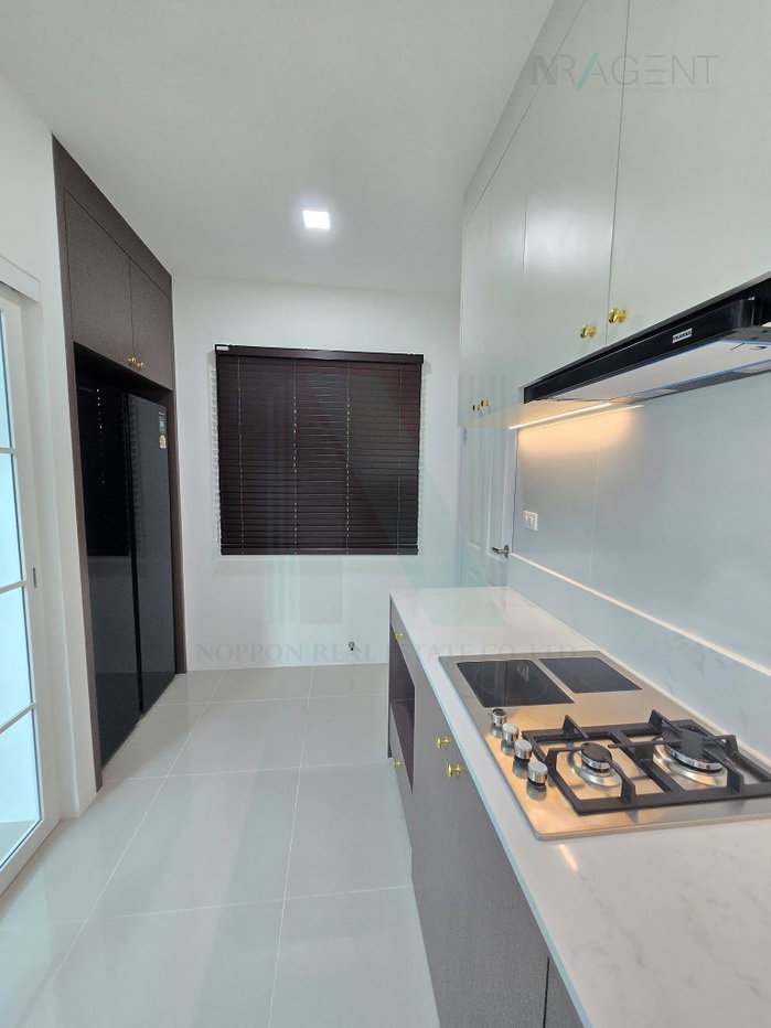 รูป ขายบ้านเดี่ยว โครงการ แกรนดิโอ บางนา กม.5 2 ชั้น 4 ห้องนอน 4 ห้องน้ำ - รูปที่ 6/8