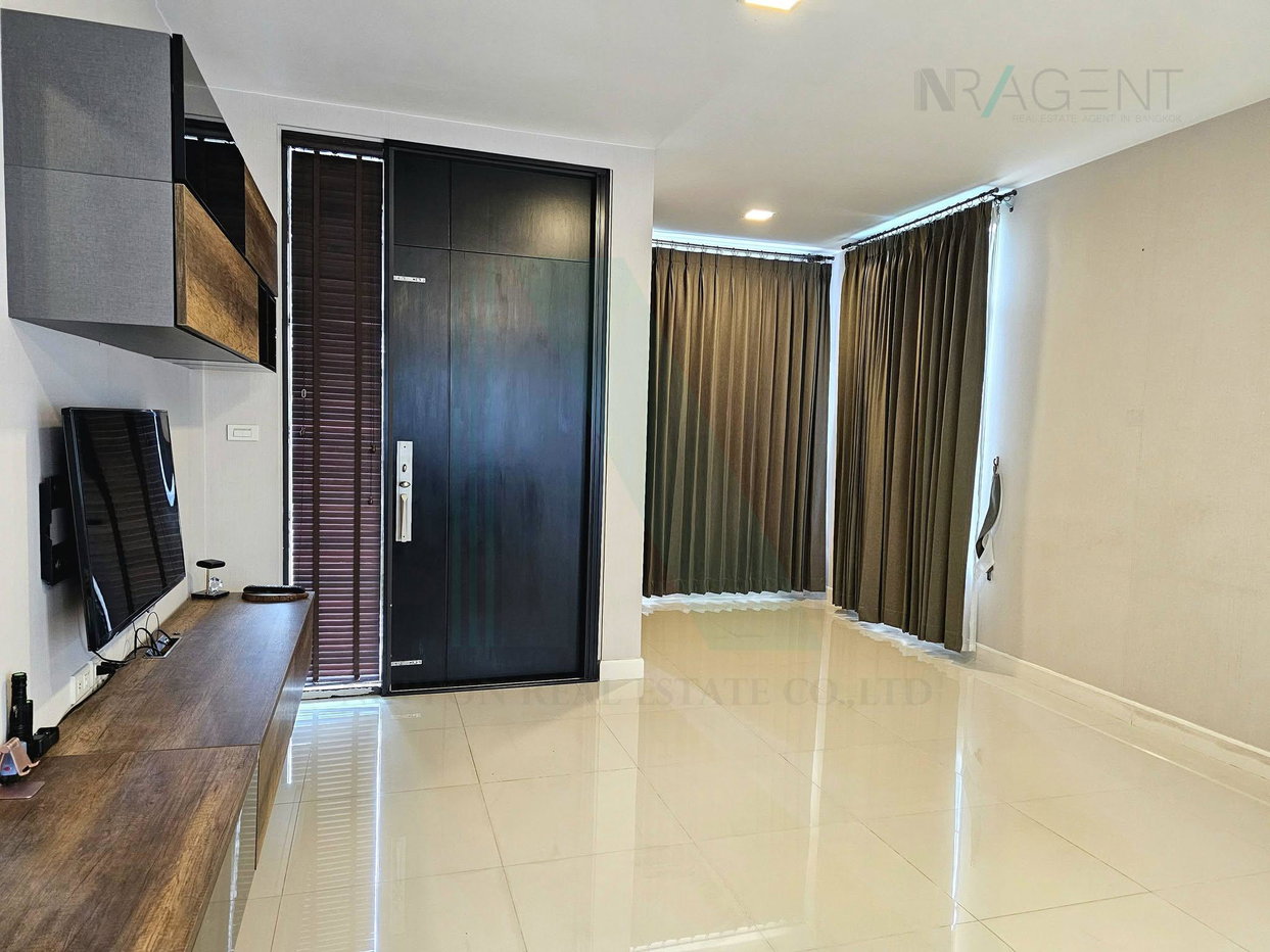 รูป ขายบ้านเดี่ยว โครงการ มัณฑนา ศรีนครินทร์ - บางนา 2 ชั้น 3 ห้องนอน 3 ห้องน้ำ - รูปที่ 4/8