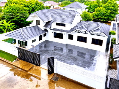 บ้านเดี่ยวให้เช่า : แฮปปี้แลนด์ บ้านเดี่ยวหลังใหญ่ 8นอน คฤหาสน์ ฝึกสุนัขได้ NIDA โลตัสบางกะปิ 2.1กม. 3น้ำ นวมินทร์77-83 96ตร.ว. 450ตร.ม.