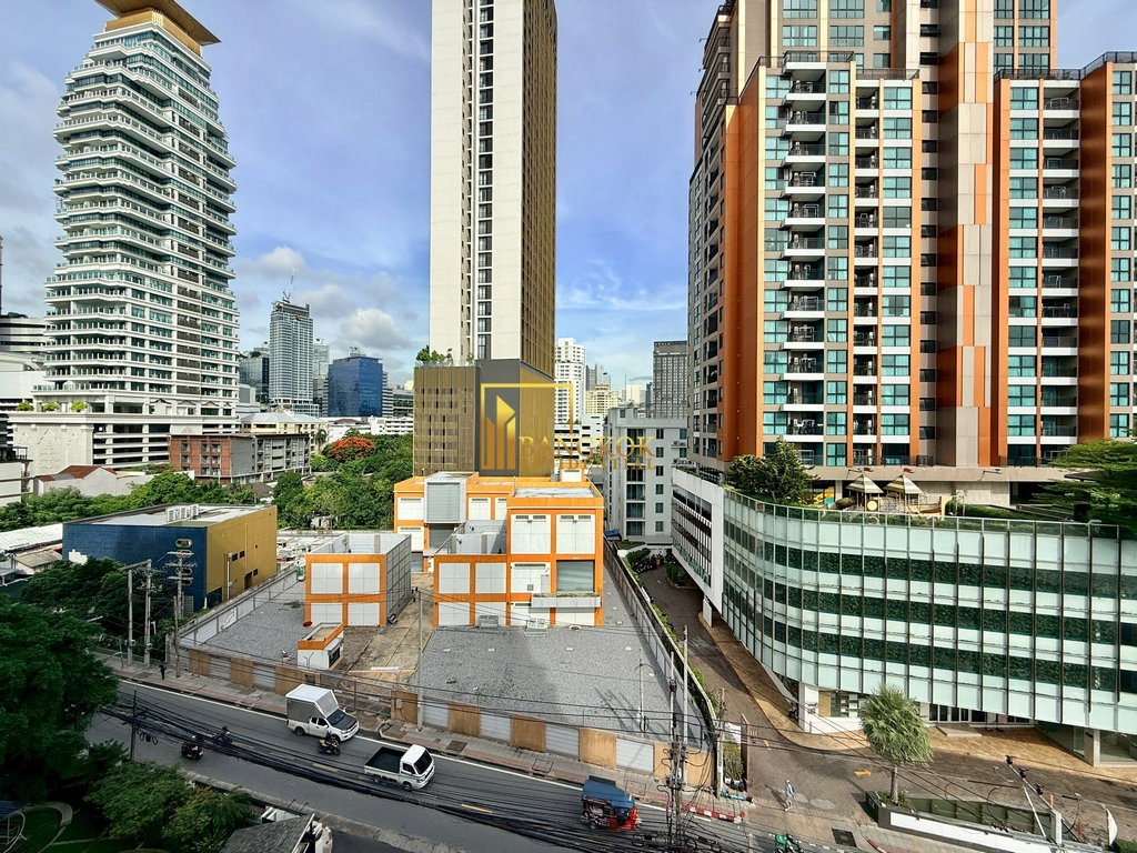picture Royal Castle | Superb Value 3 Bedroom Condo in Phrom Phong - BR17311CD - 6/41