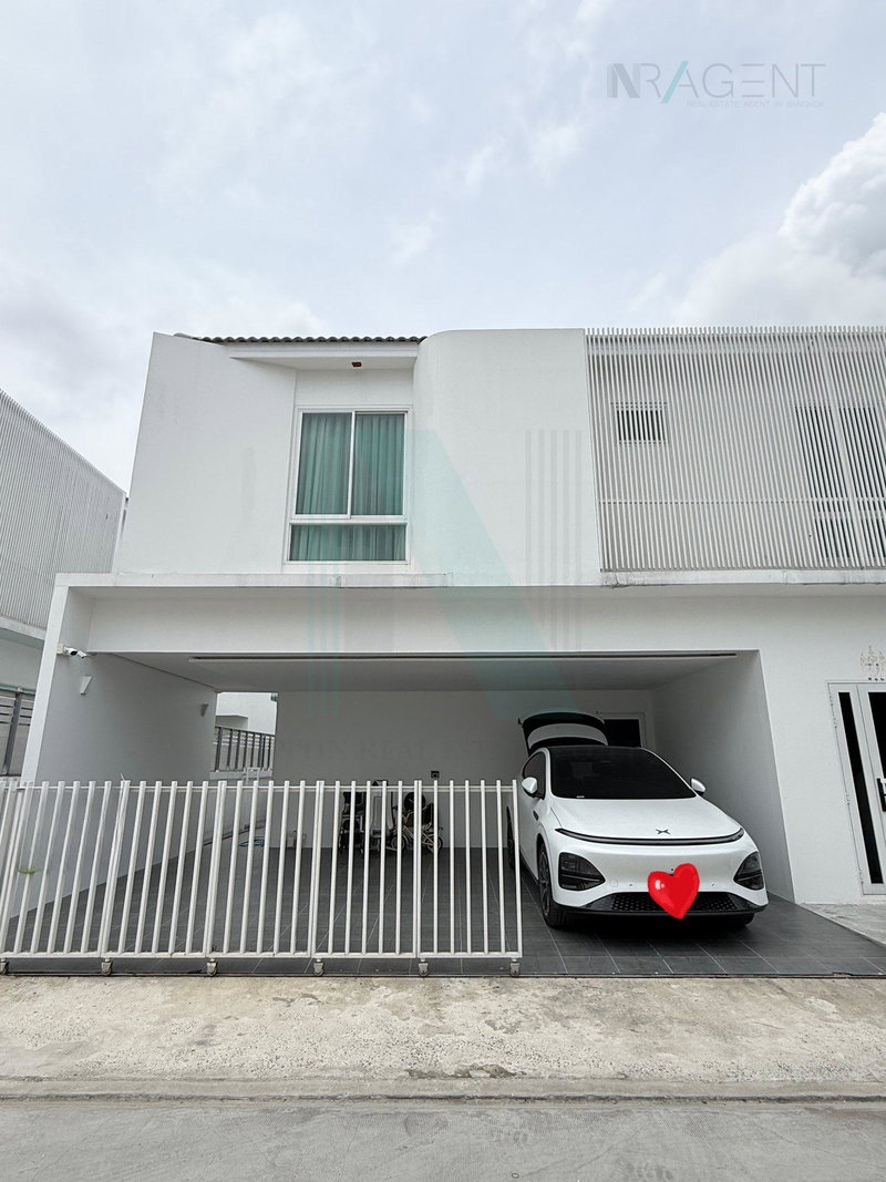 Houses for sale : For Sell House THE RUX RAMINTRA-CHATUCHOT 2-story 4 bedroom 4 bathroom