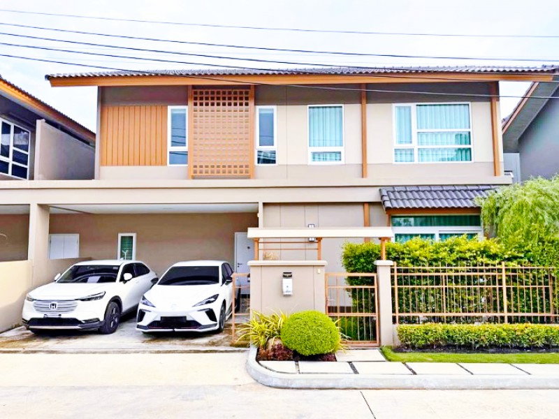 รูป ใกล้แฮปปี้ อเวนิว 2.5กม. สนามบินดอนเมือง 3.82กม. MRTแจ้งวัฒนะ14 3.41กม. เปิดซิง! บ้านแฝด 2 ชั้น ดอนเมือง 3นอน 4น้ำ บ้านสไตล์ญี่ปุ่น - รูปที่ 1/8