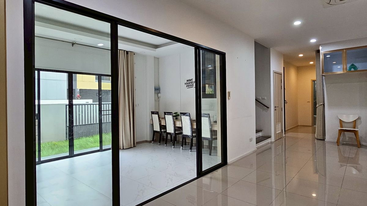รูป 🏡✨ ให้เช่าบ้านเดี่ยวสไตล์ Nordic Minimal – โนเบิล เกเบิล วัชรพล 📍 ทำเลเพิ่มสิน – วัชรพล | บ้านหลังมุม ติดสวนส่วนกลาง - รูปที่ 3/13