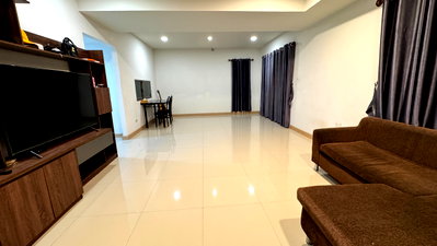 Twin houses for sale Frost Magical Ice of Siam : 🏡 Beautiful Move-in Ready Semi-Detached House for Sale 📍Life in the Garden Rong Po – Motorway