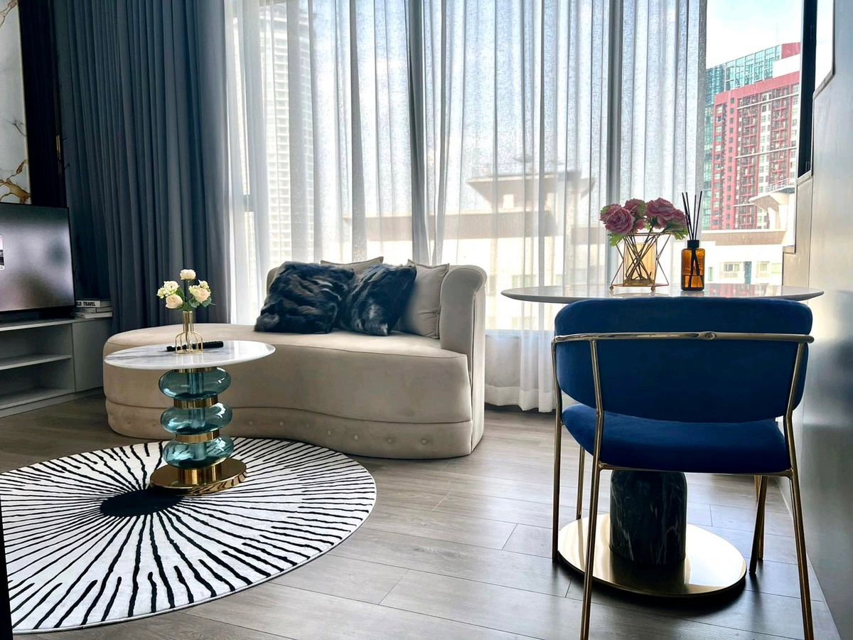 รูป 🔥 KnightsBridge Space สุขุมวิท–พระราม 4 Duplex Loft 2 ชั้น เพียง 32,900 บาท ✨ ห้องดีไซน์พิเศษ ใกล้ BTS ทองหล่อ และ EmQuartier พร้อมเข้าอยู่ 🏙️ - รูปที่ 8/13