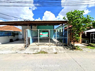 Townhouses for sale : TOWN HOUSE 25 Sq.w. Pluak Daeng Rayong for 1.3M