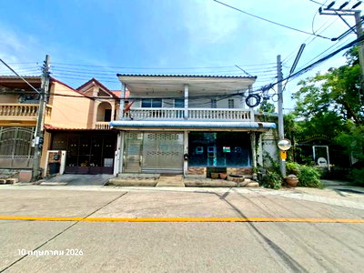 ทาวน์โฮม วิทยาลัยเทคนิคราชสิทธาราม : ทาวน์เฮ้าส์ 38.8 ตร.วา สุขสันต์ เขตภาษีเจริญ กรุงเทพมหานคร 3.9M