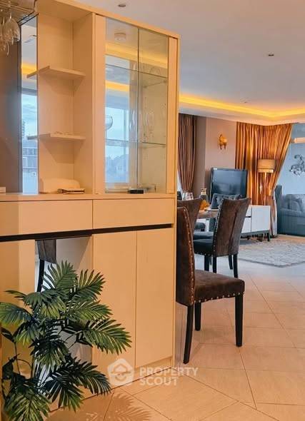 picture 3-BR 212 Sqm Condo For Sale Executive Residence 4, Pratamnak (ID 3063053) - 4/16