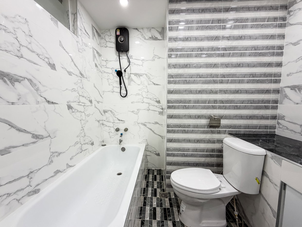 รูป Grand View Condo Studio for Rent Na Jomtien Beachfront - รูปที่ 8/13