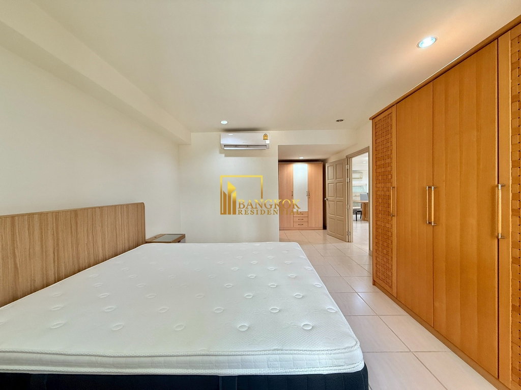picture Royal Castle | Superb Value 3 Bedroom Condo in Phrom Phong - BR17311CD - 14/41