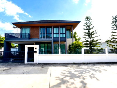 เช่าบ้านเดี่ยว ชลบุรี : 🏡 ให้เช่าบ้านเดี่ยวหรู บ่อวินพร้อมอยู่ 💰 ค่าเช่า 60,000 บาท/เดือน 💰 ราคาขาย 8,500,000 บาท