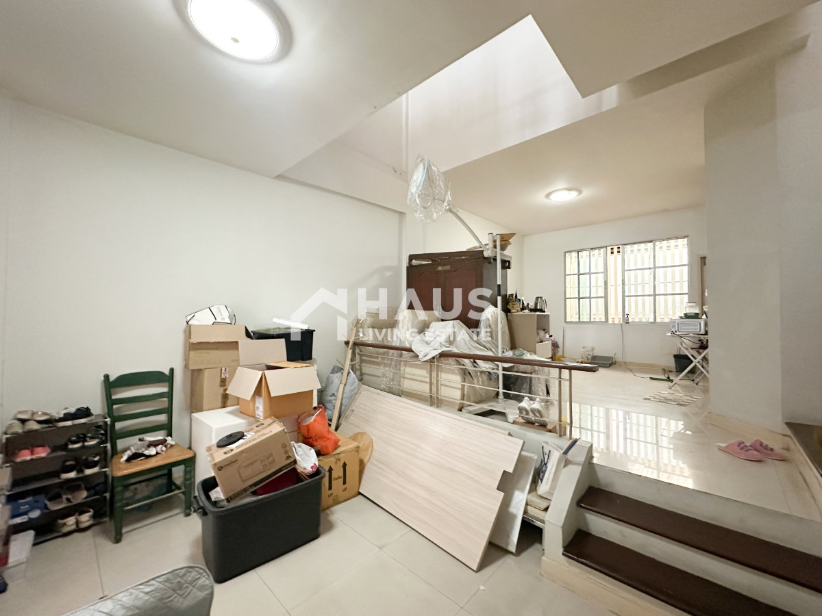 picture Baan Klang Mueang The Paris Ratchavipha / 3 Bedrooms #TPCC071 - 3/17