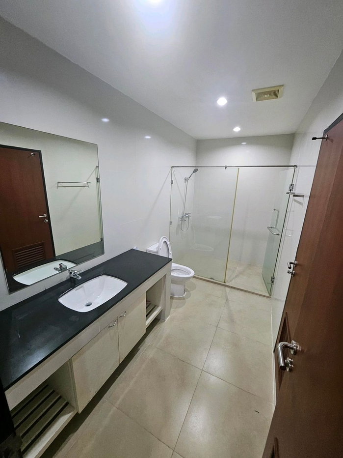picture For Rent Condo The Wellington full furnished - 8/11