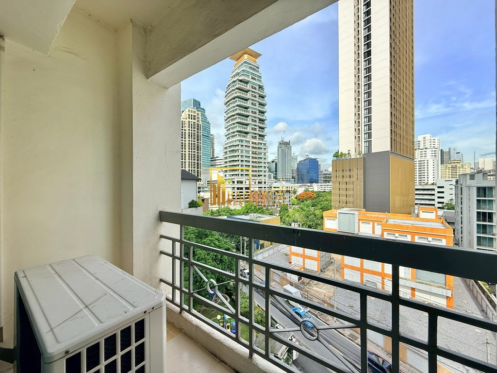 picture Royal Castle | Superb Value 3 Bedroom Condo in Phrom Phong - BR17311CD - 5/41