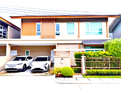 เช่าบ้านเดี่ยว หลักสี่พลาซ่า : ใกล้แฮปปี้ อเวนิว 2.5กม. สนามบินดอนเมือง 3.82กม. MRTแจ้งวัฒนะ14 3.41กม. เปิดซิง! บ้านแฝด 2 ชั้น ดอนเมือง 3นอน 4น้ำ บ้านสไตล์ญี่ปุ่น