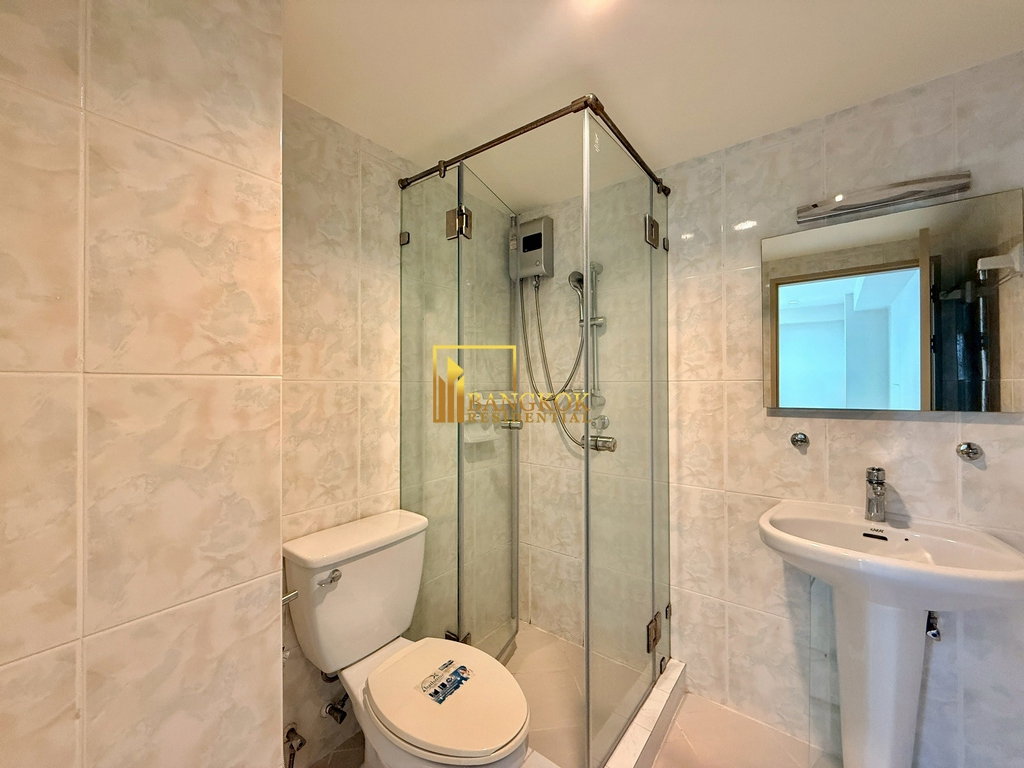 picture Royal Castle | Superb Value 3 Bedroom Condo in Phrom Phong - BR17311CD - 26/41