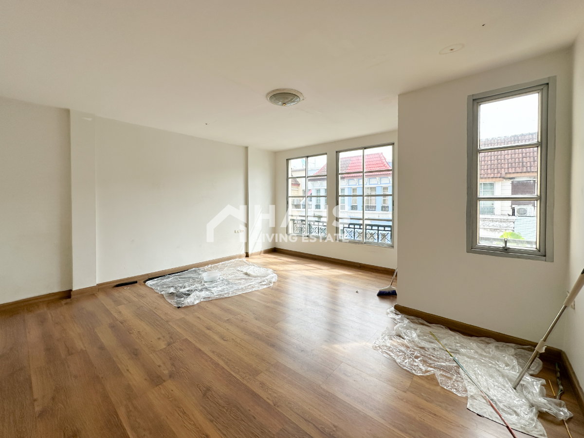 picture Baan Klang Mueang The Paris Ratchavipha / 3 Bedrooms #TPCC071 - 15/17