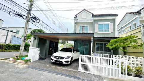 ขายบ้านแฝด โครงการ เดอะ วิลเลจ บางนา กม.10 2 ชั้น 3 ห้องนอน 2 ห้องน้ำ