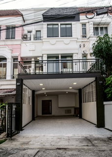 รูปภาพ FOR RENT | Baan Klang Muang British Town Srinakarin