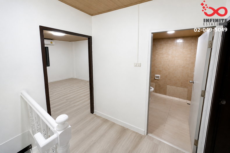 รูป ทาวน์เฮาส์ 2 ชั้น ประเสริฐมนูกิจ 42 หมู่บ้านสราญรมย์ รีโนเวทใหม่ ตรงข้ามสวน ใกล้แยกเกษตร–นวมินทร์ - รูปที่ 7/11