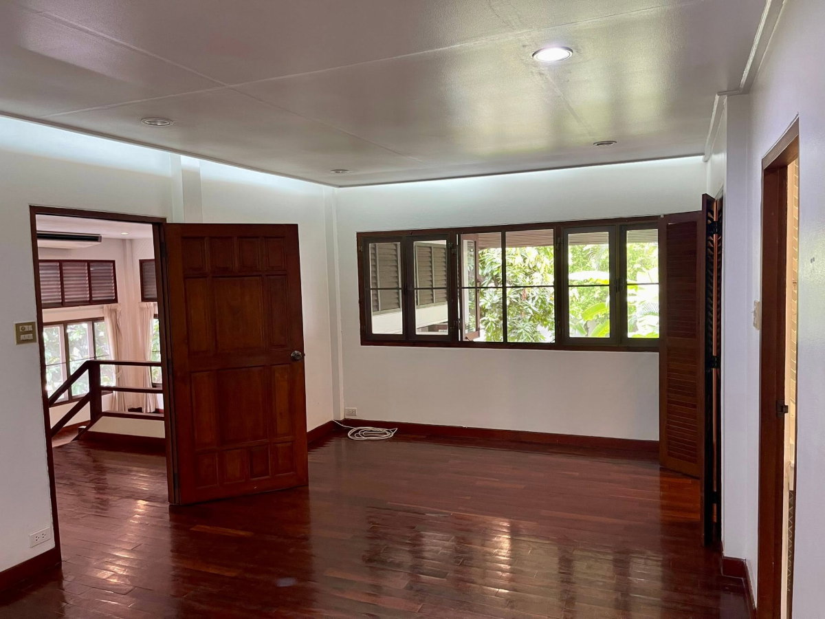 รูป WS7751 🏫ให้เช่า Rare Garden House ใกล้ BTS เพลินจิต 💰เพียง 130,000 บาท/เดือน - รูปที่ 11/17