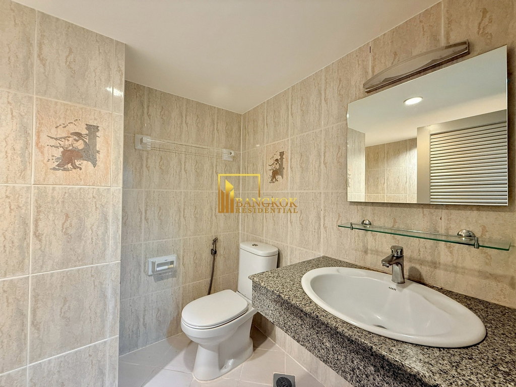 picture Royal Castle | Superb Value 3 Bedroom Condo in Phrom Phong - BR17311CD - 16/41