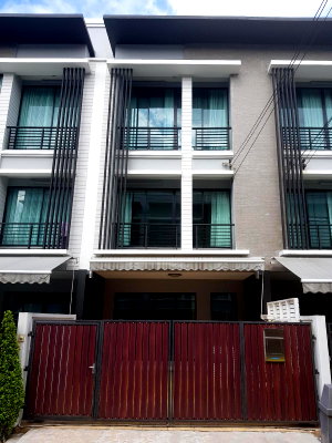 เช่าทาวน์โฮม ม.เกษมบัณฑิต พัฒนาการ : 🏡✨ ให้เช่าทาวน์โฮม 3 ชั้น บ้านกลางเมือง พระราม 9–รามคำแหง 📍 ทำเลดี เชื่อมต่อรามคำแหง - ลาดพร้าว - เลียบด่วนรามอินทรา