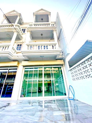 Townhouses for rent โลตัสเอ็กเพลส(สุทธิสาร) : HK0151, Townhome for rent 4 Br, Huai Khwang.