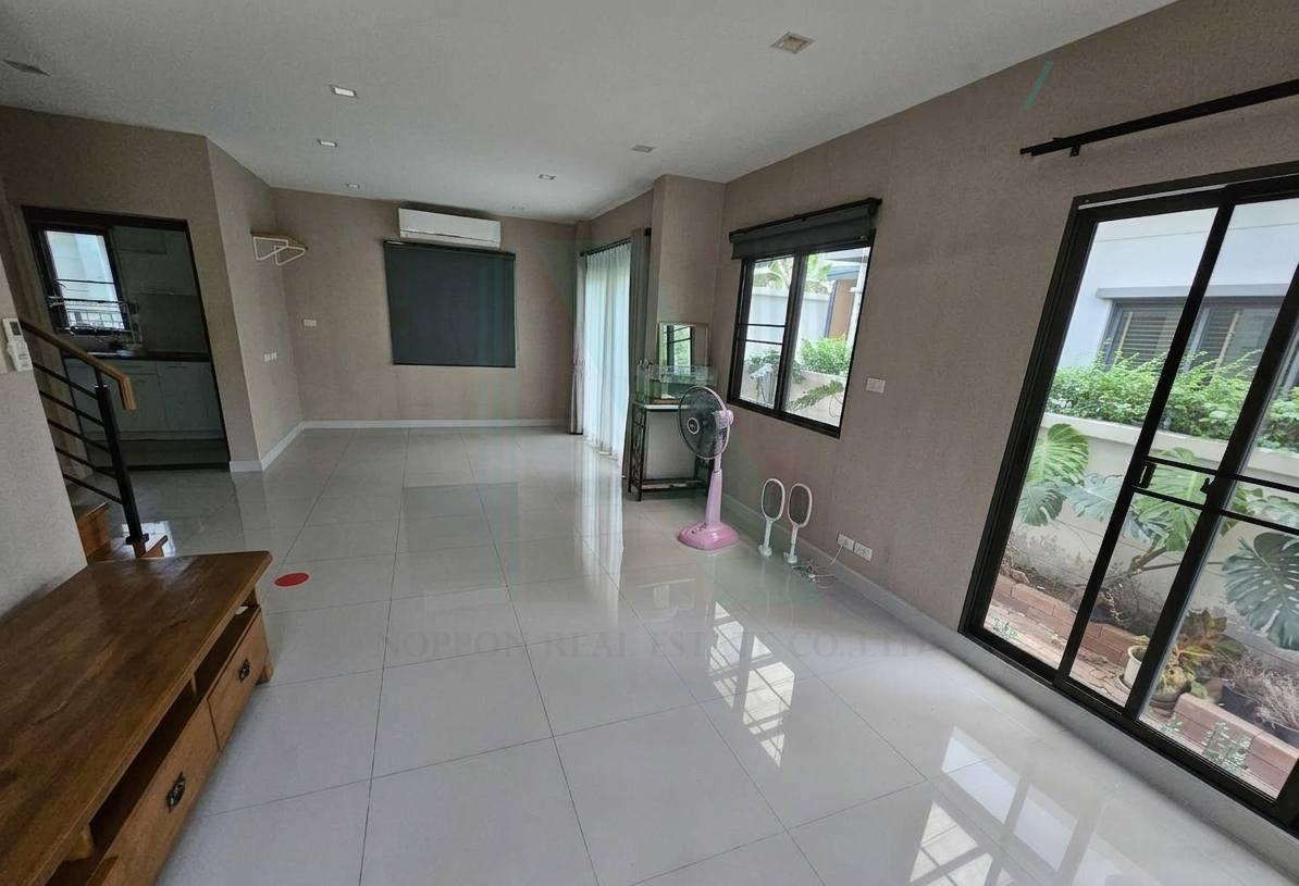 รูป ขายบ้านแฝด โครงการ เวนิว พระราม 5-2 2 ชั้น 3 ห้องนอน 3 ห้องน้ำ - รูปที่ 3/8