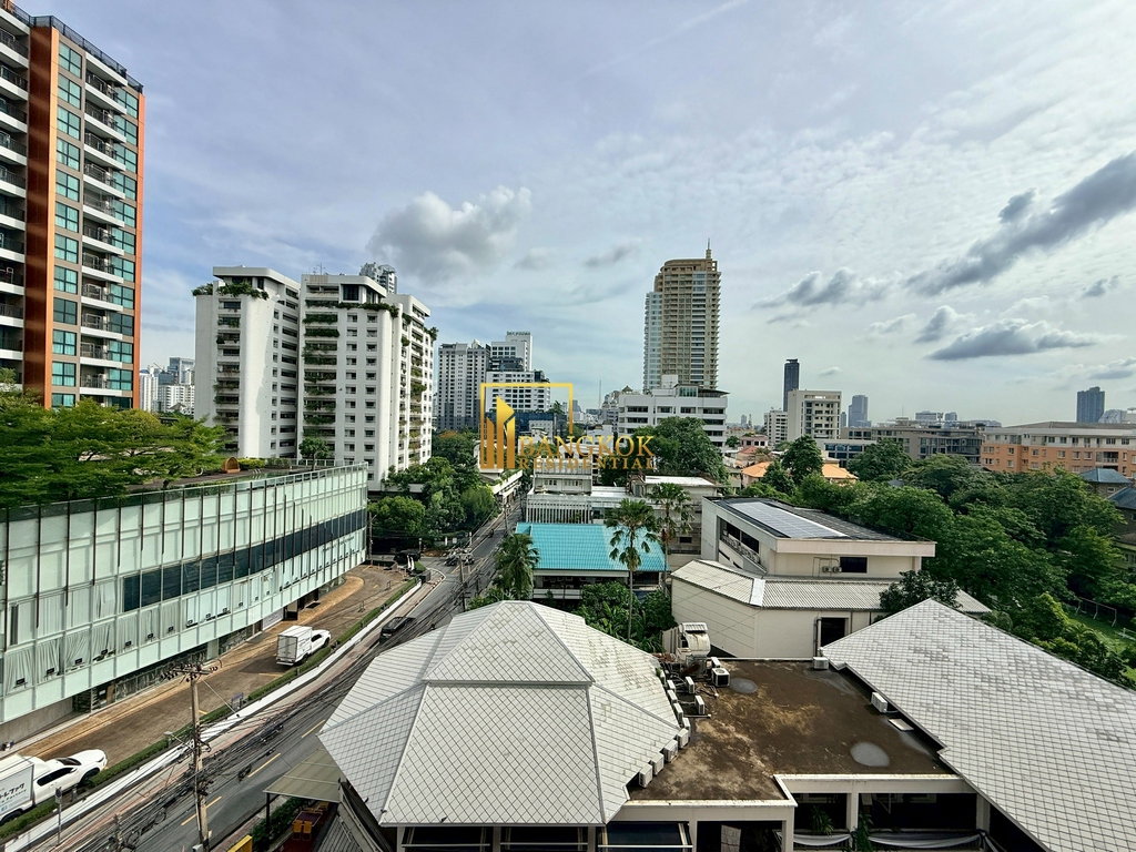 picture Royal Castle | Superb Value 3 Bedroom Condo in Phrom Phong - BR17311CD - 28/41