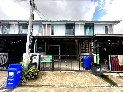 ทาวน์โฮม เดอะ โมเดิร์น จิมส์ ช็อปปิ้ง มอลล์ : ทาวน์เฮ้าส์ 16.4 ตร.วา บ้านพฤกษา 125 ลาดกระบัง-สุวรรณภูมิ 3 บางพลี สมุทรปราการ 1.2M