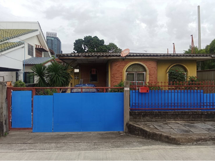 รูป ขายบ้านเก่าพร้อมที่ดิน ย่านห้วยขวาง 15 ล้านบาท - รูปที่ 2/5