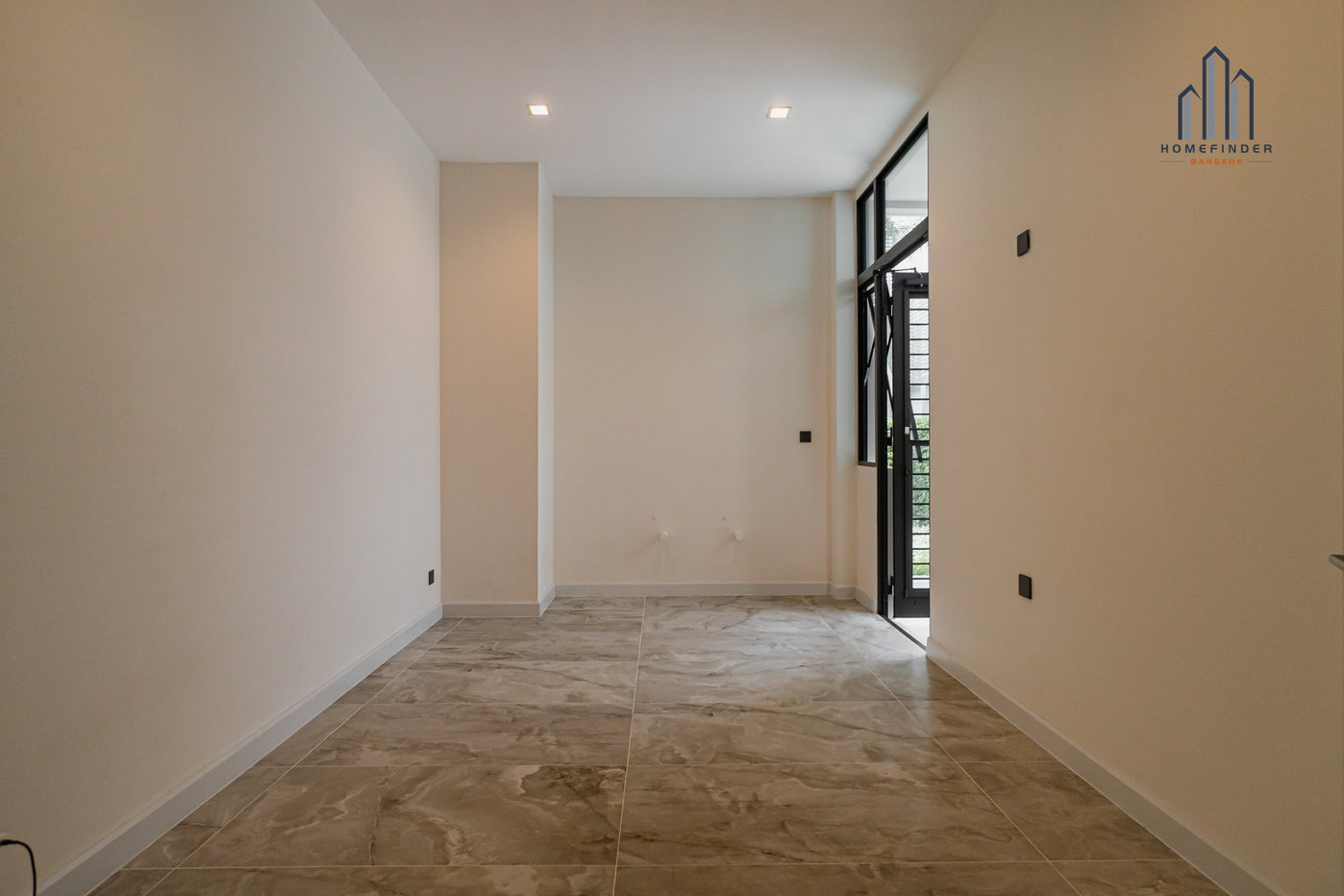 picture 95E1 – Ninety Five East One 4 bedrooms, for sale - 40/69