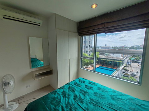For Sale: Aspire Ratchada – Wongsawang, Pool View Unit on the 8th Floor, Morning Sun Exposure, Only 100 Meters from MRT Wongsawang,