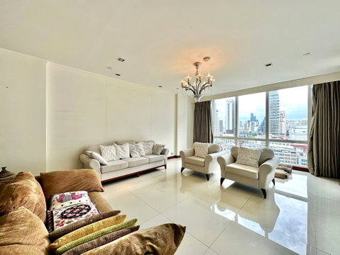 Le Raffine 31 | Elegant 3 Bedroom Duplex Condo in Prime Area - BR9210CD