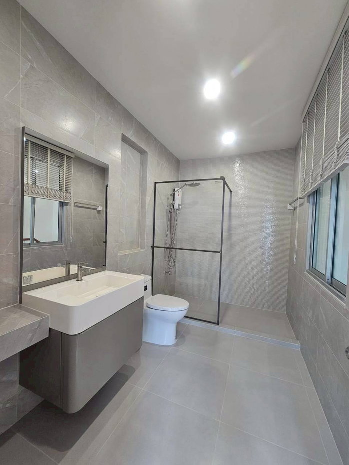รูป ทาวน์โฮม 3 ชั้น ให้เช่าบ้านกลางเมือง บริติซทาวน์ ศรีนครินทร์ (SPSAD4077) - รูปที่ 21/21