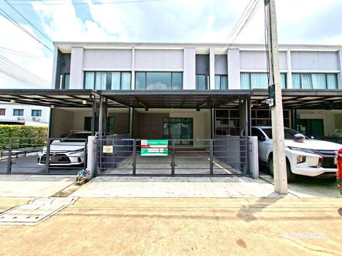 ทาวน์เฮ้าส์ 20.4 ตร.วา พลีโน่ ติวานนท์ เมืองปทุมธานี ปทุมธานี 2.8M