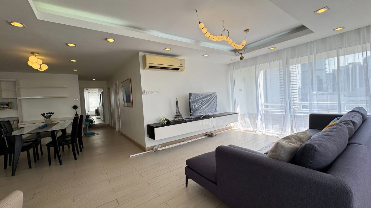 รูป ✨ศรีวราแมนชั่น | ห้องใหญ่ 3 ห้องนอน 🛏️ 2 ห้องน้ำ (มีอ่าง jacuzzi) 🛁 - รูปที่ 8/12