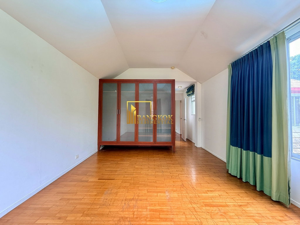 รูป Expansive 4 Bedroom House With Pool Near Thonglor Area - BR28183SH - รูปที่ 30/38