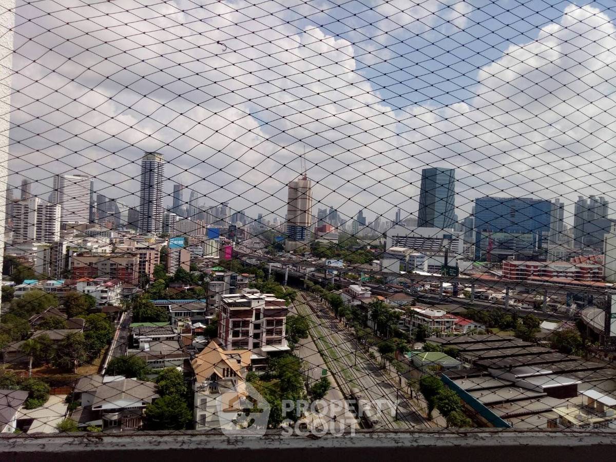 รูป คอนโด 3 ห้องนอน ชั้น 16 พื้นที่ 170 ตร.ม. The Royal Navin Tower ใกล้ MRT คลองเตย (ID 775809) - รูปที่ 11/19