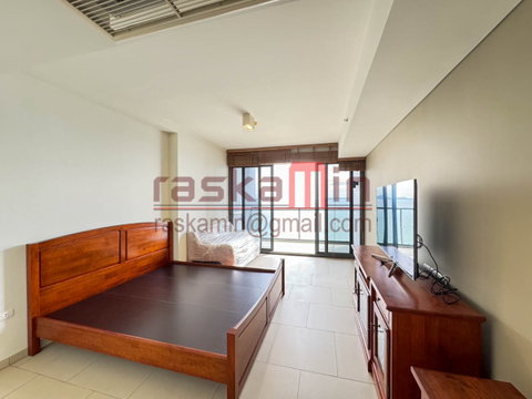 Zire Wongamat Sea View Studio Condo for Sale | Beachfront Condo | Pattaya