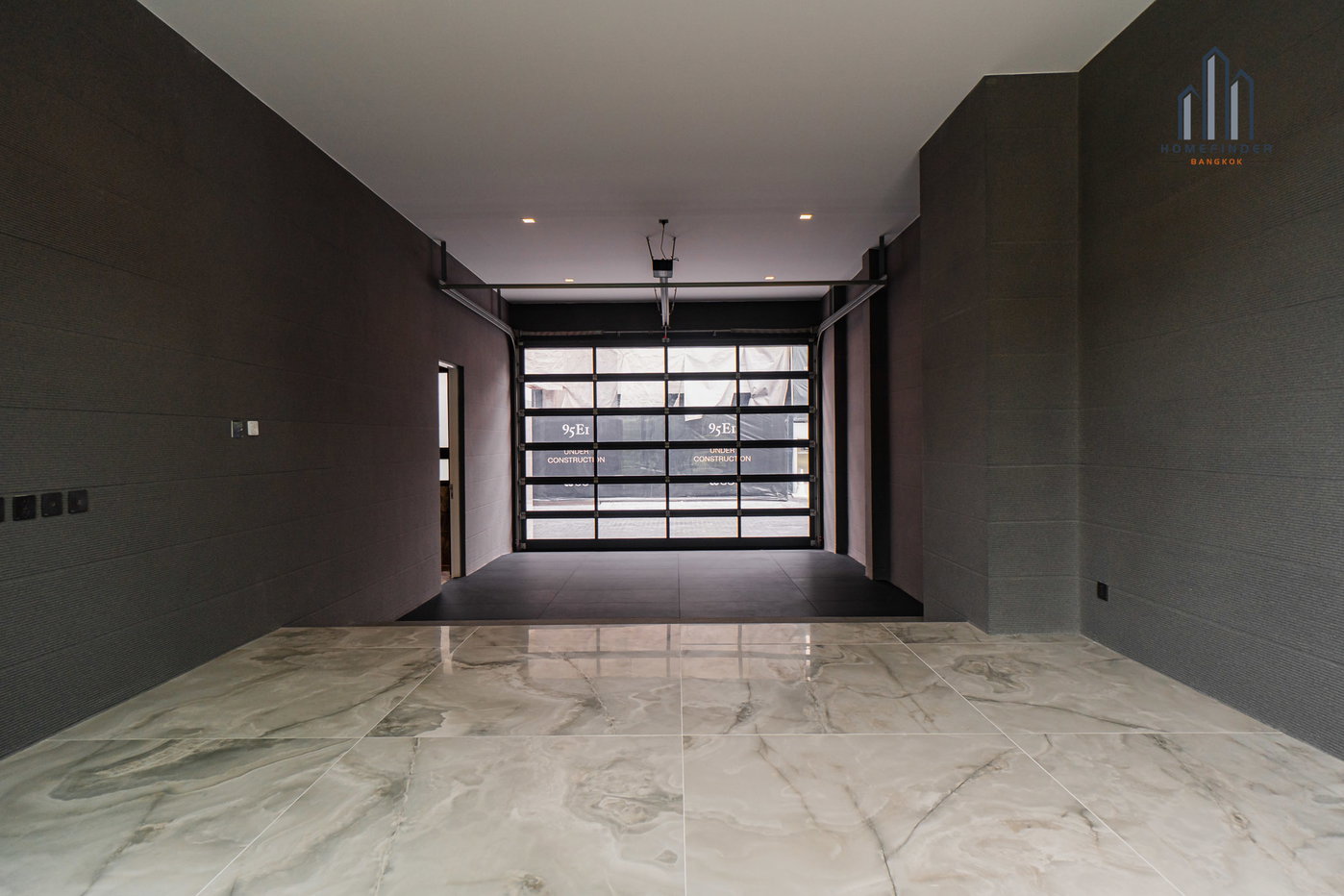 picture 95E1 – Ninety Five East One 4 bedrooms, for sale - 44/69