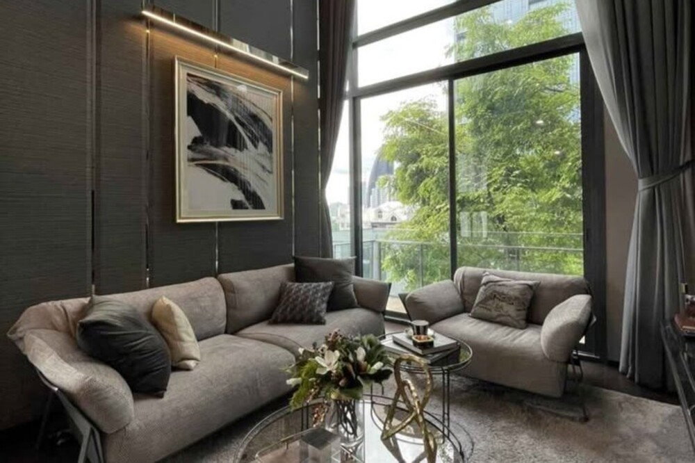 รูป 🔥 ขาย- เช่าด่วน !! หรูหรา !! LAVIQ Sukhumvit 57, 2นอน Duplex, 1 น้ำ, ตกแต่งสไตล์โมเดิร์น, มีอ่างอาบน้ำ !! Code C20260700005 แต่งครบ, ราคาพิเศษ!! - รูปที่ 4/9