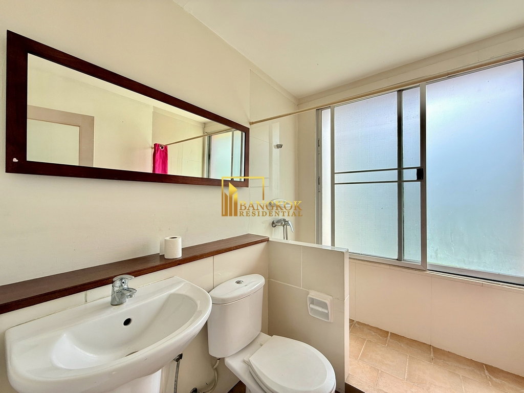 รูป Expansive 4 Bedroom House With Pool Near Thonglor Area - BR28183SH - รูปที่ 28/38