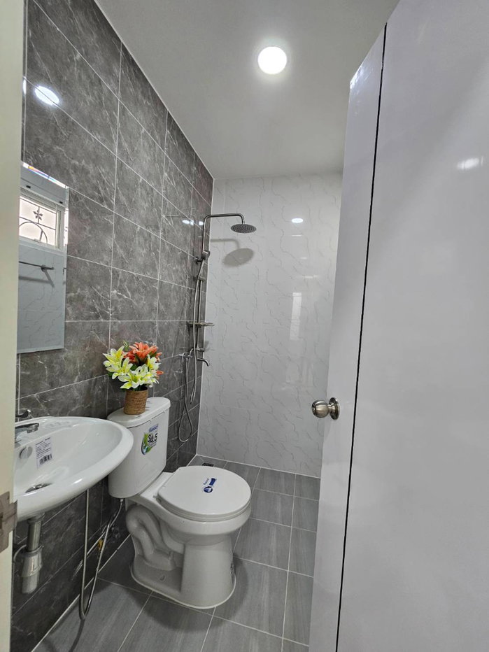 รูป บ้านเดี่ยวชั้นเดียว รีโนเวทใหม่ กว้างมากๆ หมู่บ้านนันทวัน10 ซอยเลียบวารี37 คู้ขวา หนองจอก บ้านสวย ทำเลดี เฟอร์นิเจอร์ครบพร้อมเข้าอยู่ - รูปที่ 14/22