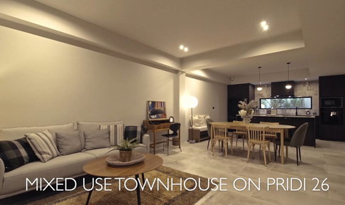 Townhouse in Sukhumvit 71 4 bedrooms, for sale