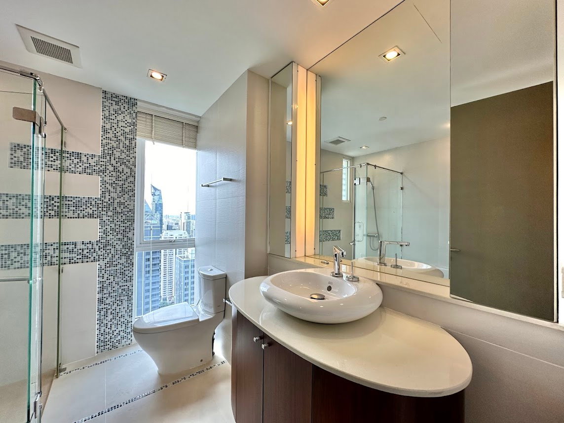 รูป Ideal 24 | Expansive 4 Bedroom Luxury Condo in Phrom Phong - BR11809CD - รูปที่ 32/57