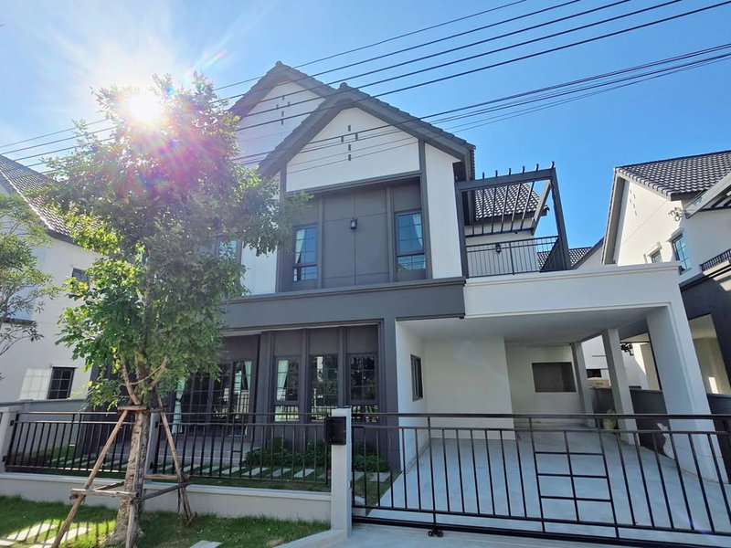 Houses for sale : #SC15453 📌 Sell | 🟦🟨Centro Bangna🟥🟩💬 𝑪𝒐𝒏𝒕𝒂𝒄𝒕 𝑳𝑰𝑵𝑬: @𝒔𝒆𝒄𝒓𝒆𝒕𝒑𝒓𝒐𝒑𝒆𝒓𝒕𝒚 🔥✨