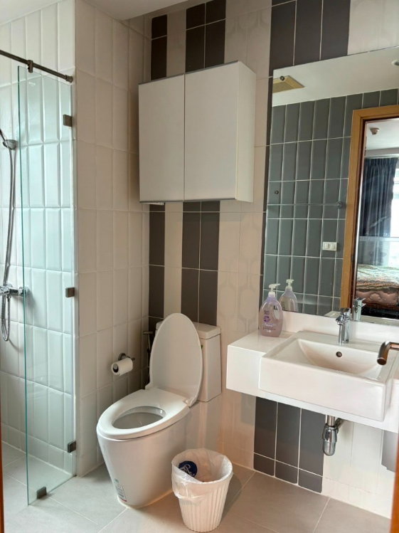 picture For Rent Circle Condominium ready to move in - 7/9